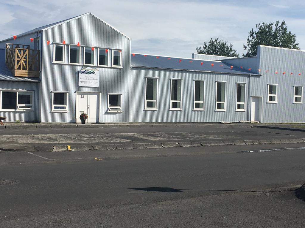 Welcome Riverside Guesthouse Хелла Экстерьер фото